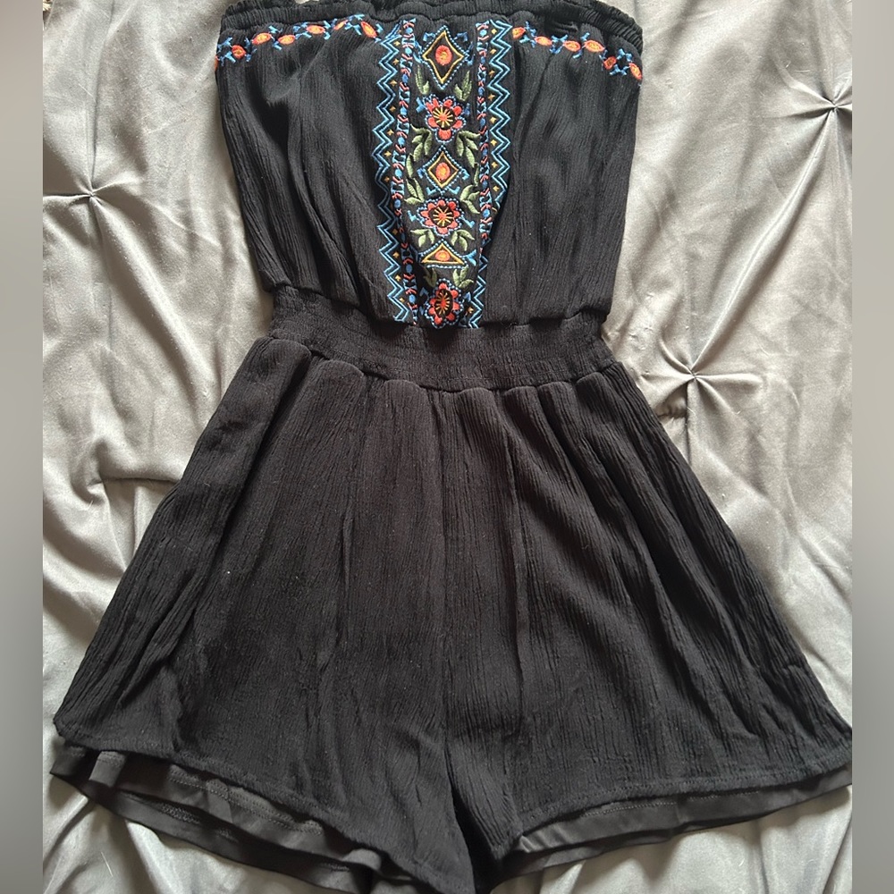 Black strapless romper